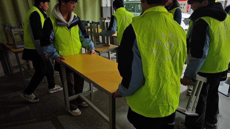 日出水了啊快点使劲动态图