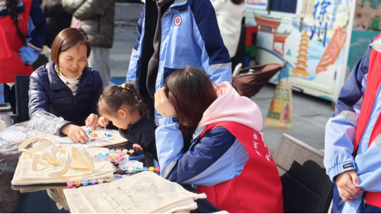 日出水了啊快点使劲动态图