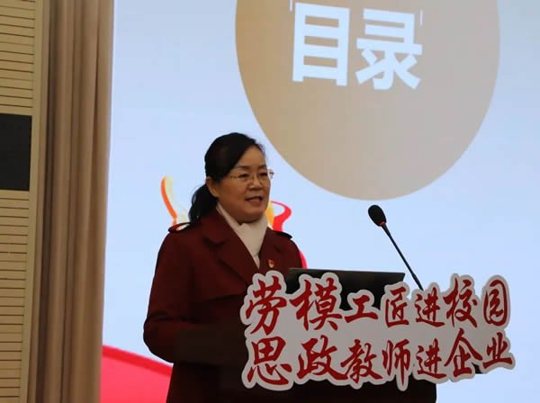 日出水了啊快点使劲动态图