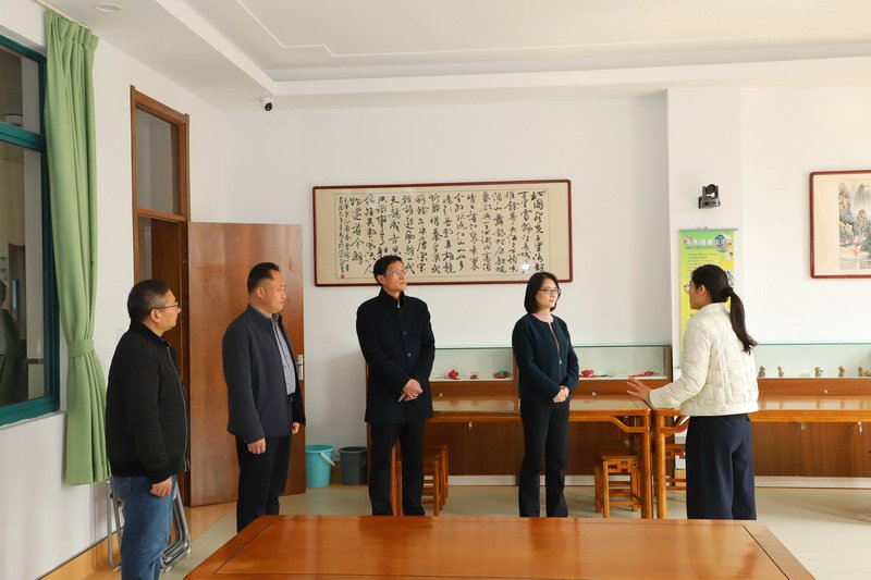 日出水了啊快点使劲动态图