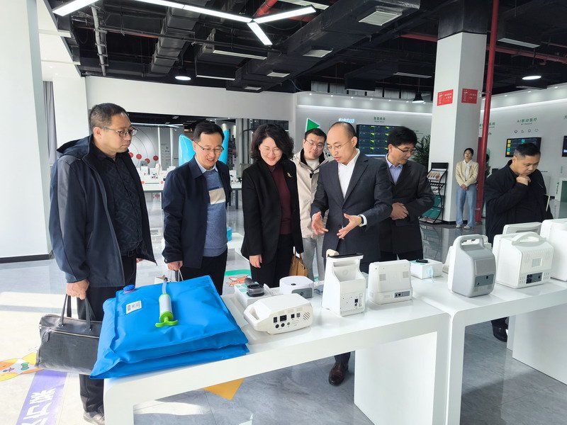 日出水了啊快点使劲动态图