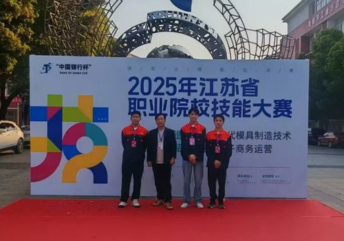 日出水了啊快点使劲动态图