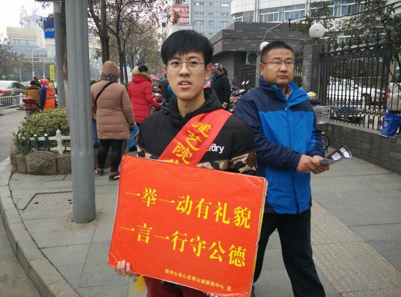 日出水了啊快点使劲动态图