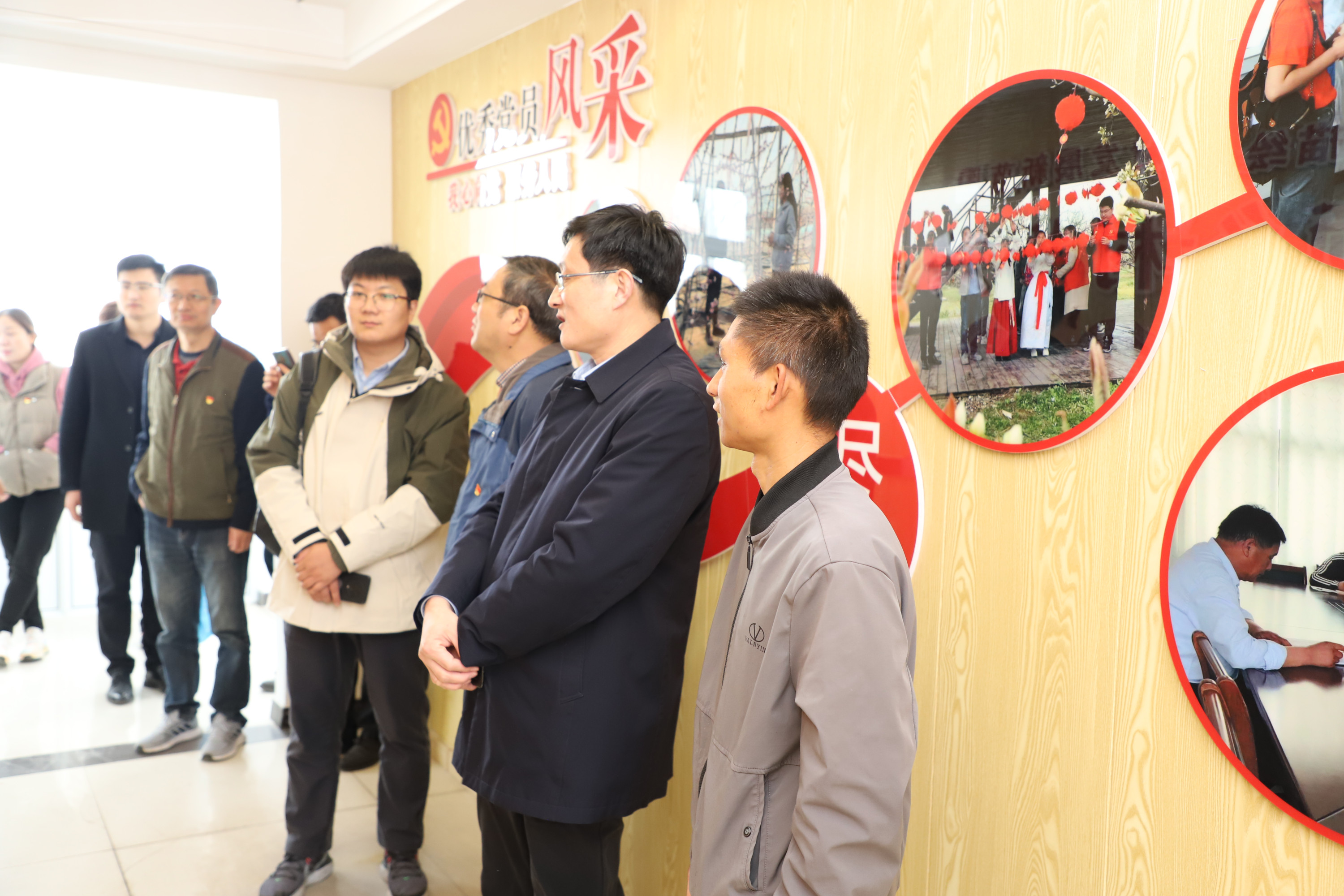 日出水了啊快点使劲动态图