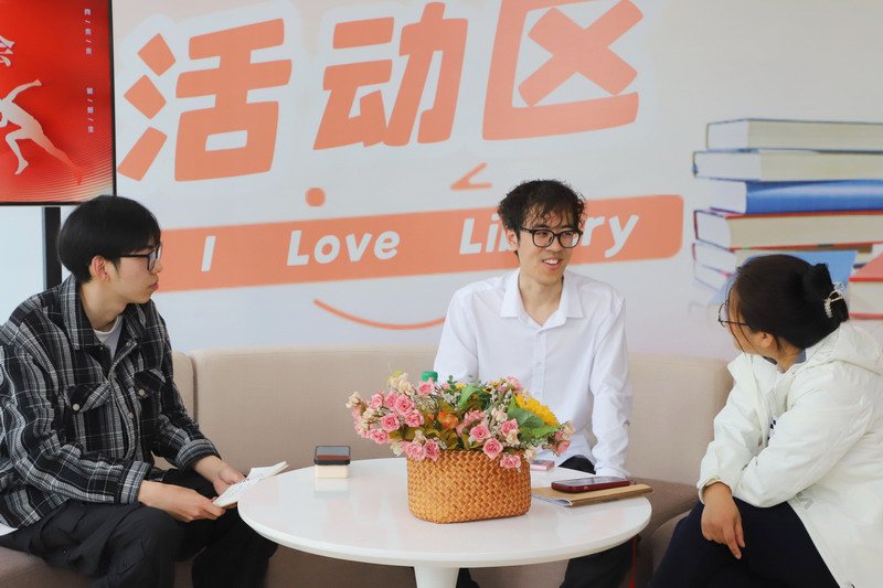 日出水了啊快点使劲动态图