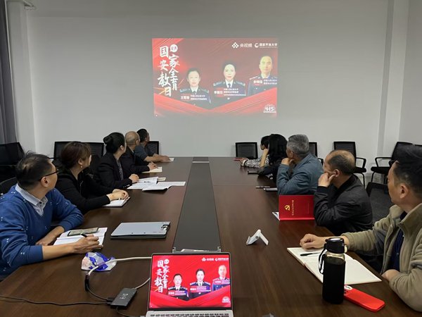 日出水了啊快点使劲动态图