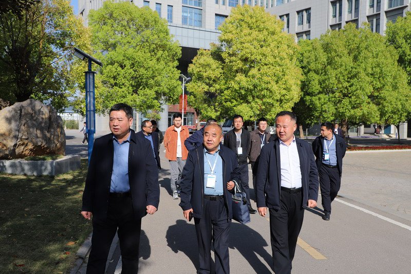 日出水了啊快点使劲动态图