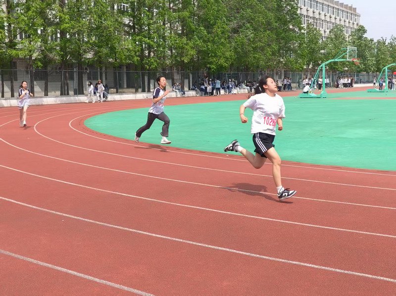 日出水了啊快点使劲动态图