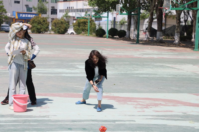 日出水了啊快点使劲动态图