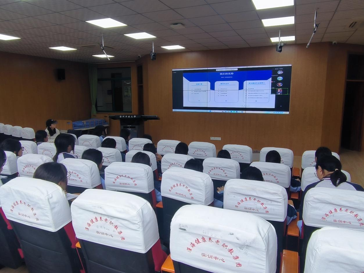 日出水了啊快点使劲动态图