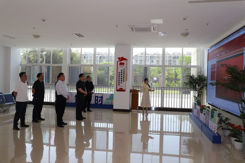 日出水了啊快点使劲动态图