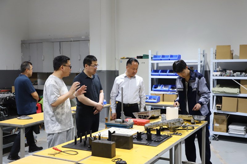 日出水了啊快点使劲动态图