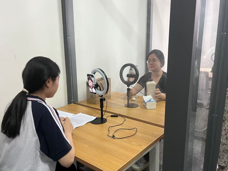 日出水了啊快点使劲动态图