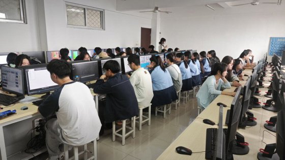 日出水了啊快点使劲动态图