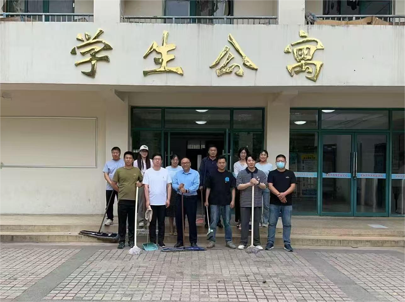 日出水了啊快点使劲动态图