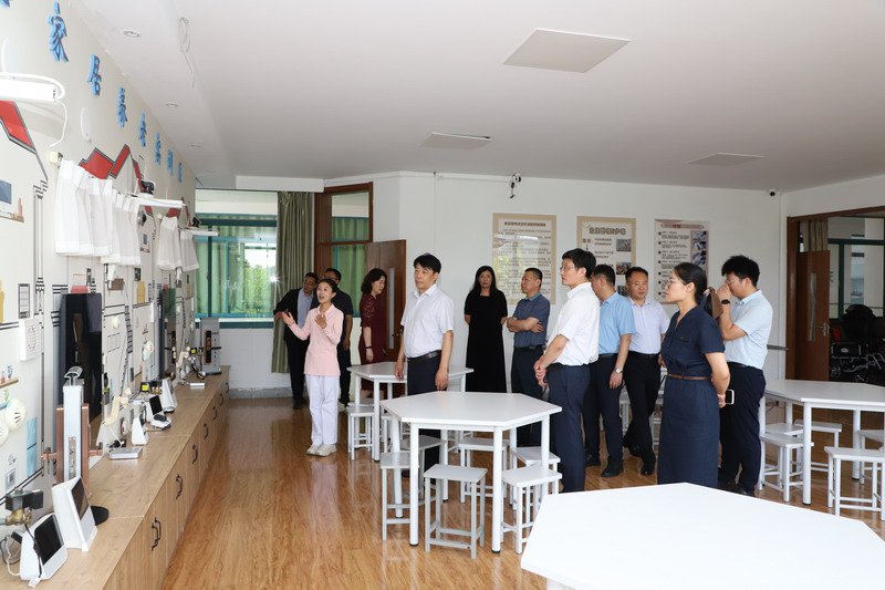 日出水了啊快点使劲动态图