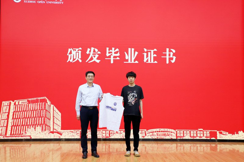 日出水了啊快点使劲动态图