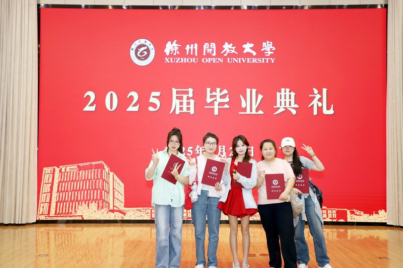 日出水了啊快点使劲动态图