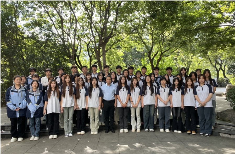 日出水了啊快点使劲动态图