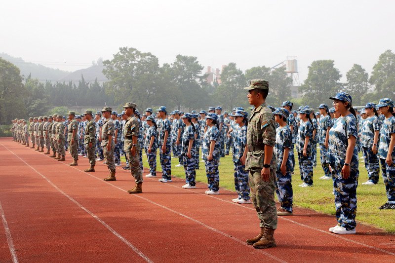 日出水了啊快点使劲动态图