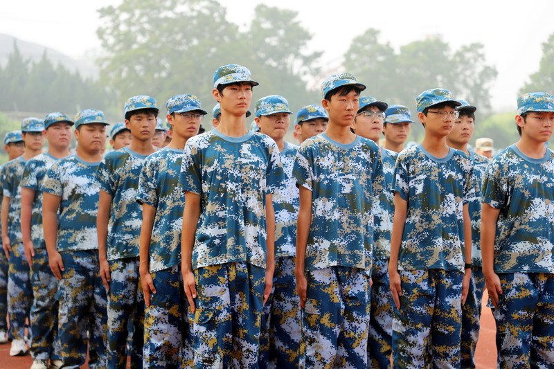 日出水了啊快点使劲动态图