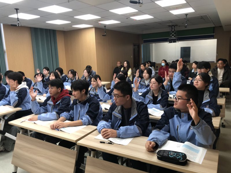 日出水了啊快点使劲动态图