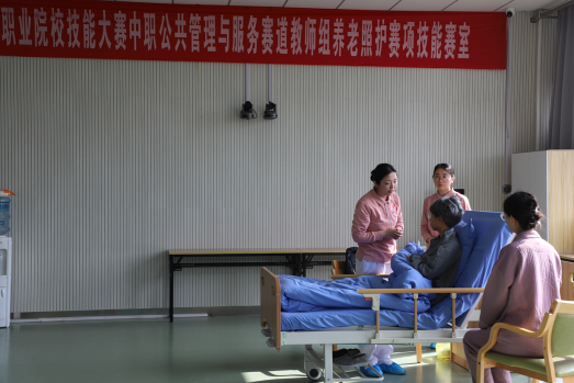 日出水了啊快点使劲动态图