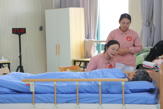 日出水了啊快点使劲动态图