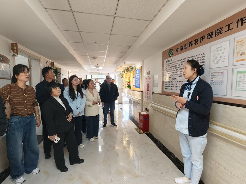 日出水了啊快点使劲动态图