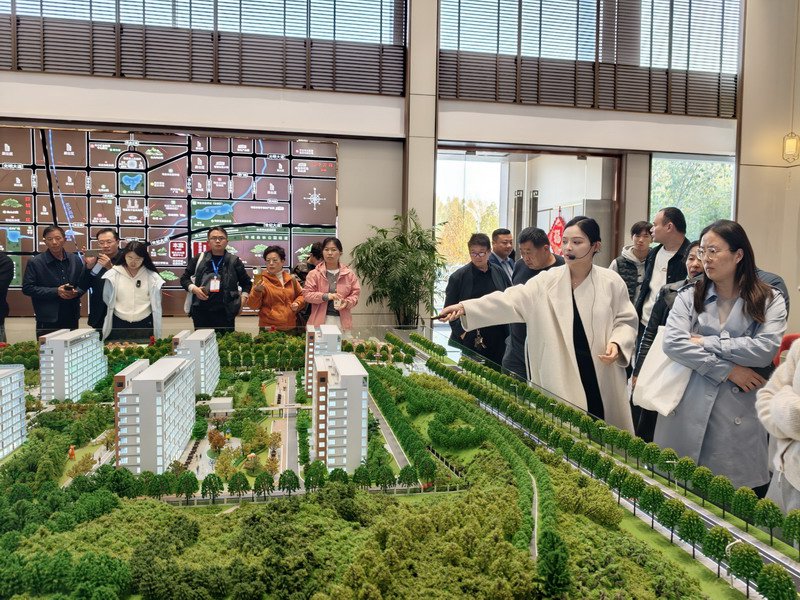 日出水了啊快点使劲动态图