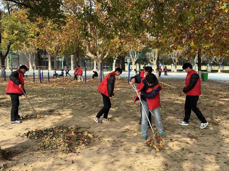 日出水了啊快点使劲动态图