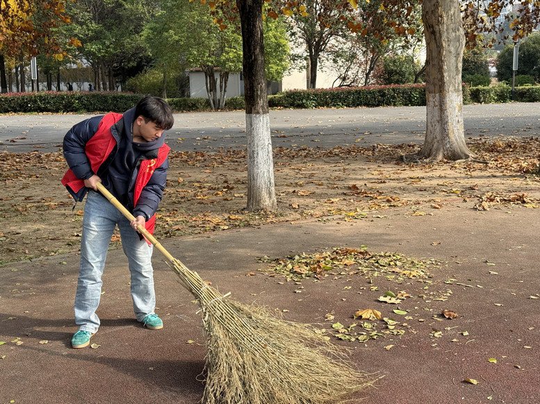 日出水了啊快点使劲动态图