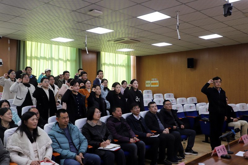 日出水了啊快点使劲动态图