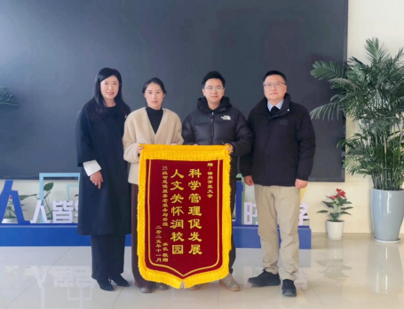 日出水了啊快点使劲动态图