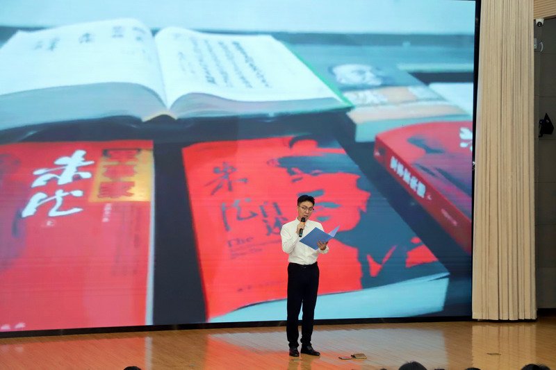 日出水了啊快点使劲动态图