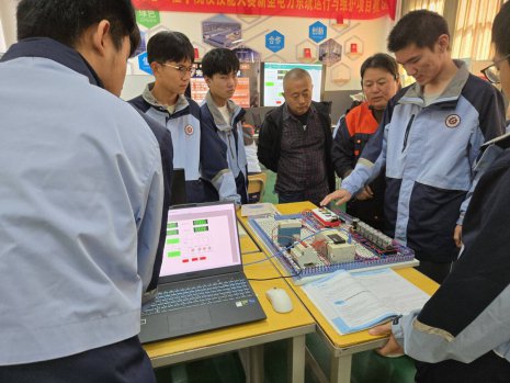 日出水了啊快点使劲动态图