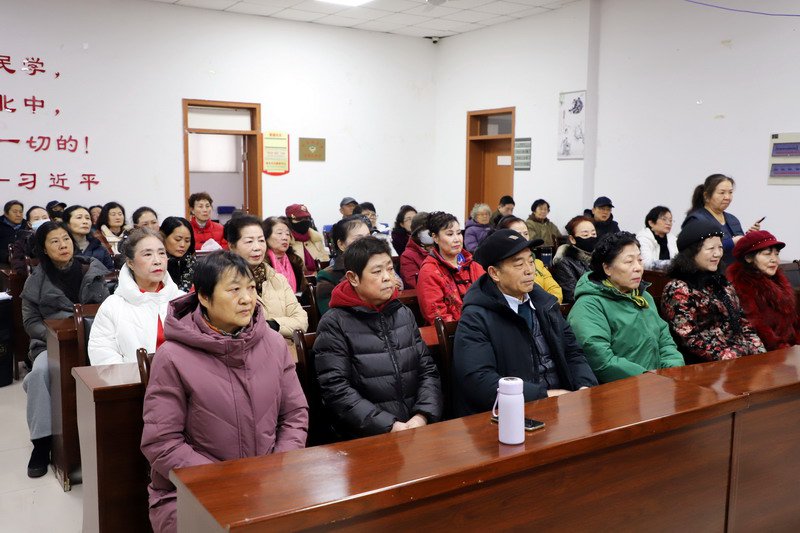 日出水了啊快点使劲动态图