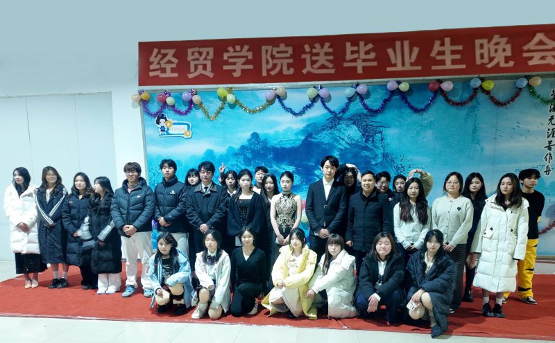 日出水了啊快点使劲动态图