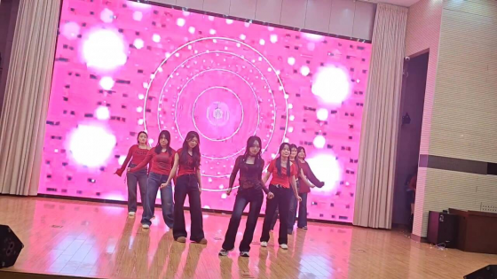 日出水了啊快点使劲动态图