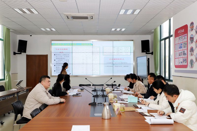 日出水了啊快点使劲动态图