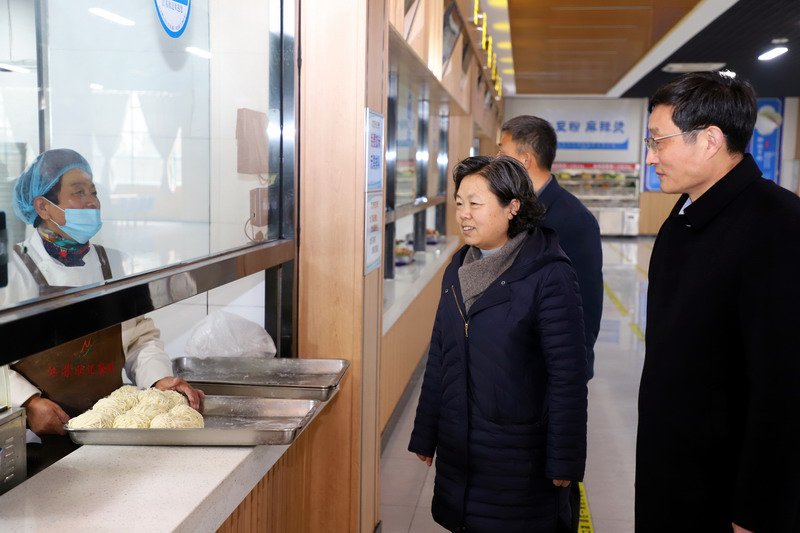 日出水了啊快点使劲动态图