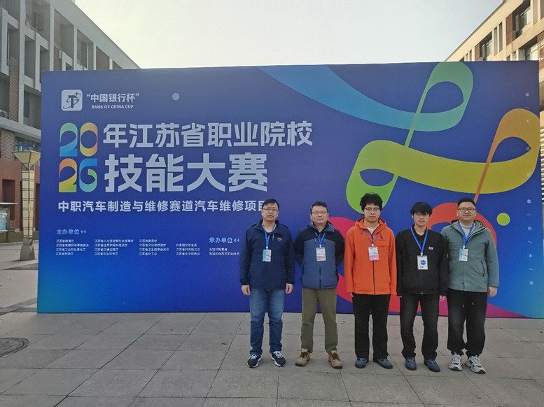 日出水了啊快点使劲动态图