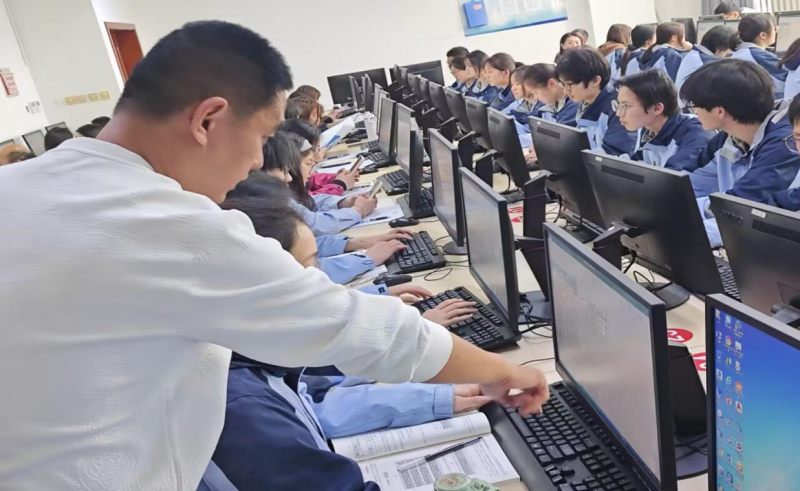 日出水了啊快点使劲动态图