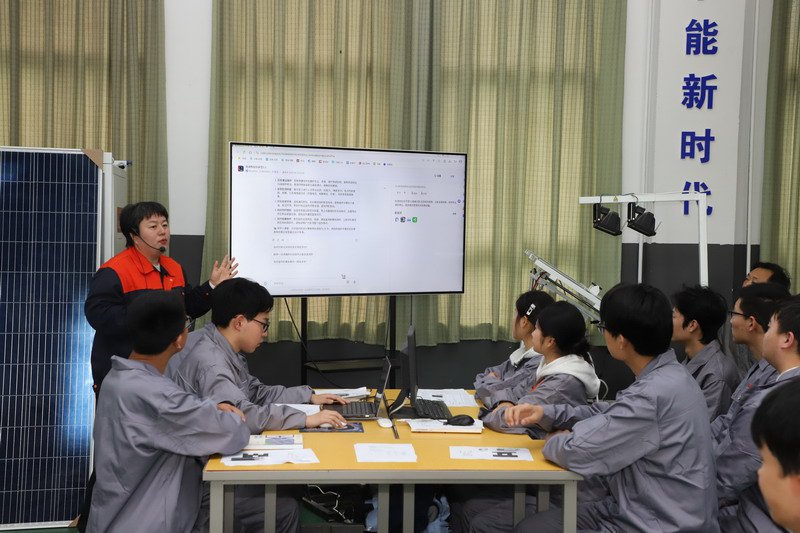 日出水了啊快点使劲动态图