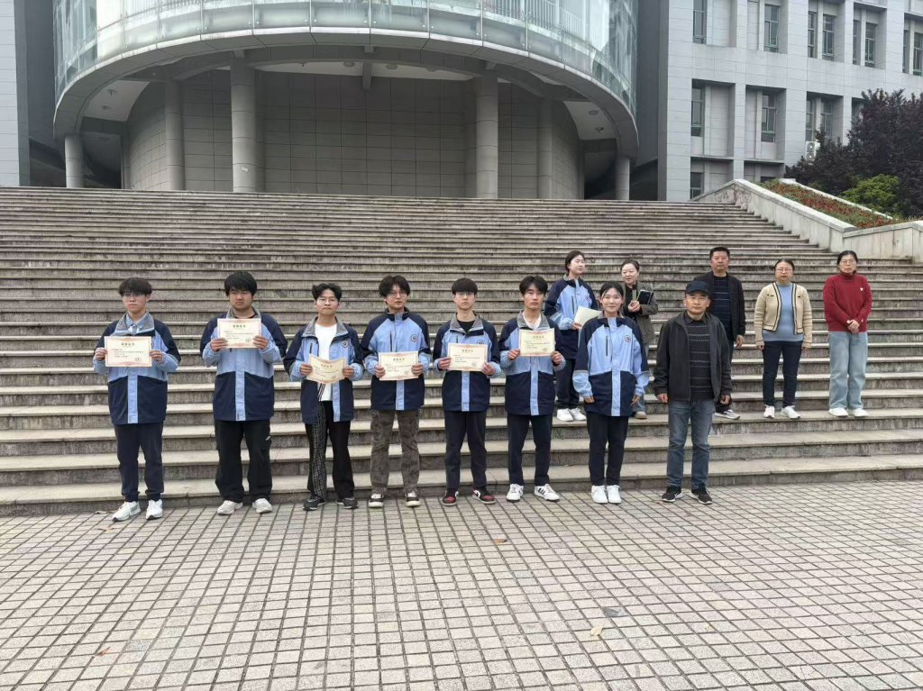 日出水了啊快点使劲动态图