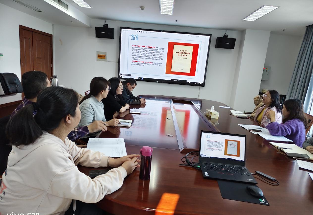 日出水了啊快点使劲动态图