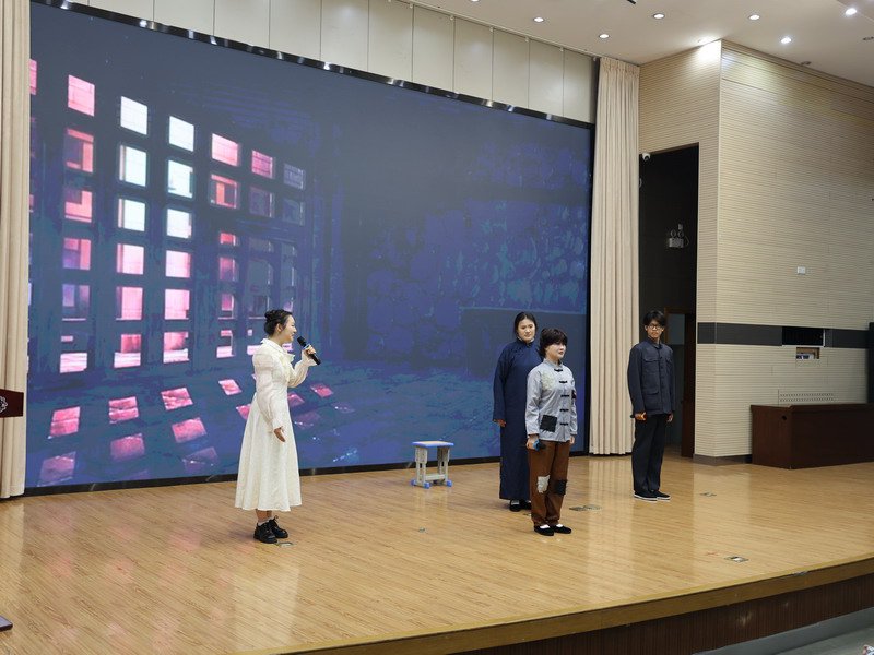 日出水了啊快点使劲动态图