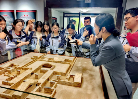 日出水了啊快点使劲动态图