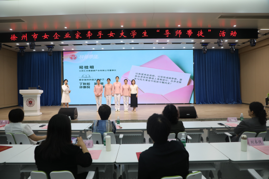 日出水了啊快点使劲动态图