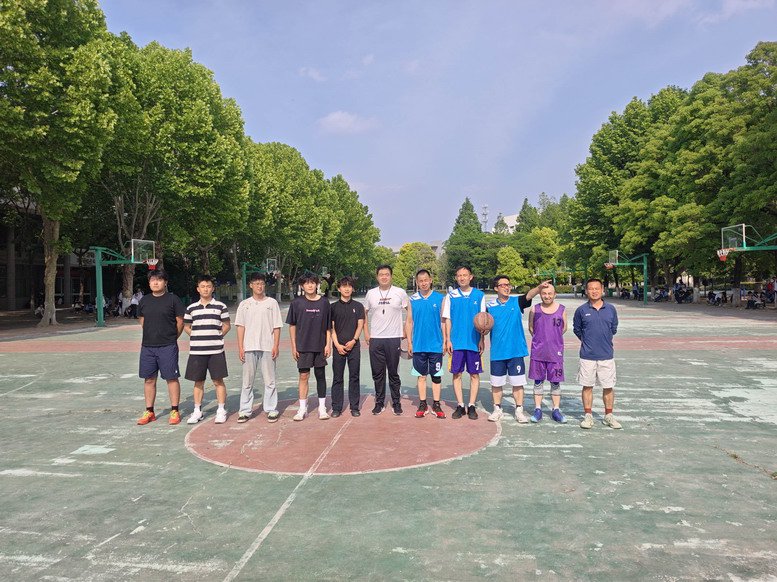 日出水了啊快点使劲动态图